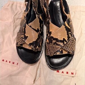 Marni Beige and Black Leather Sandals